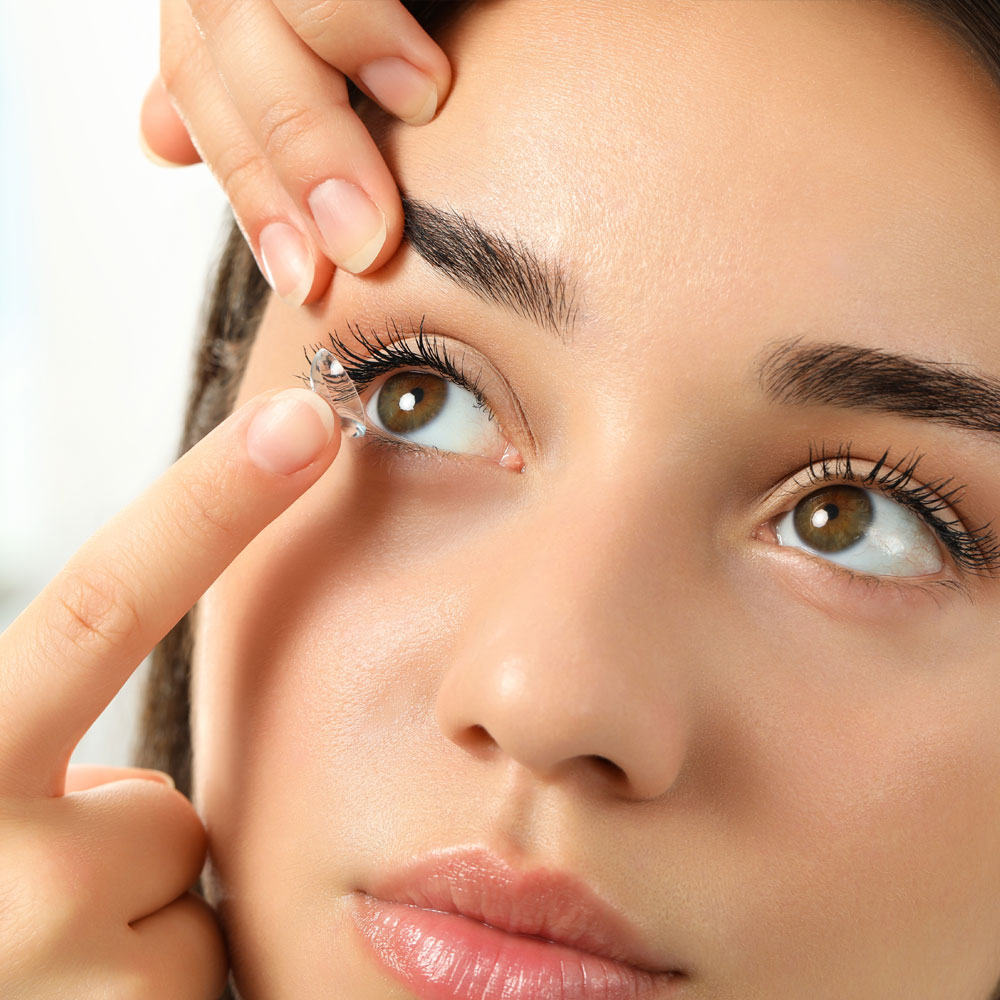 Contact lenses in West Oak Hill